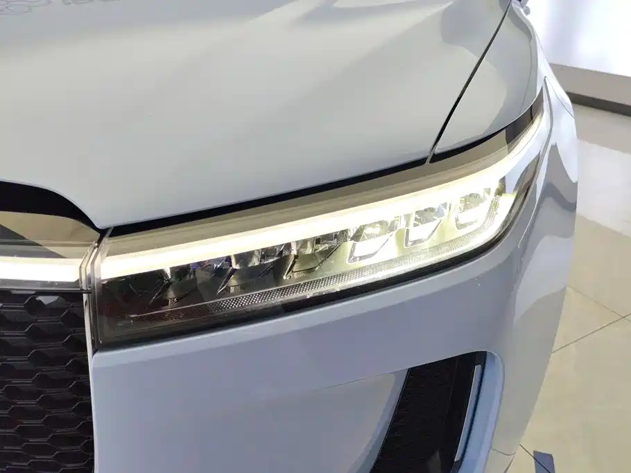 Li Auto Li ONE — миниатюра 5