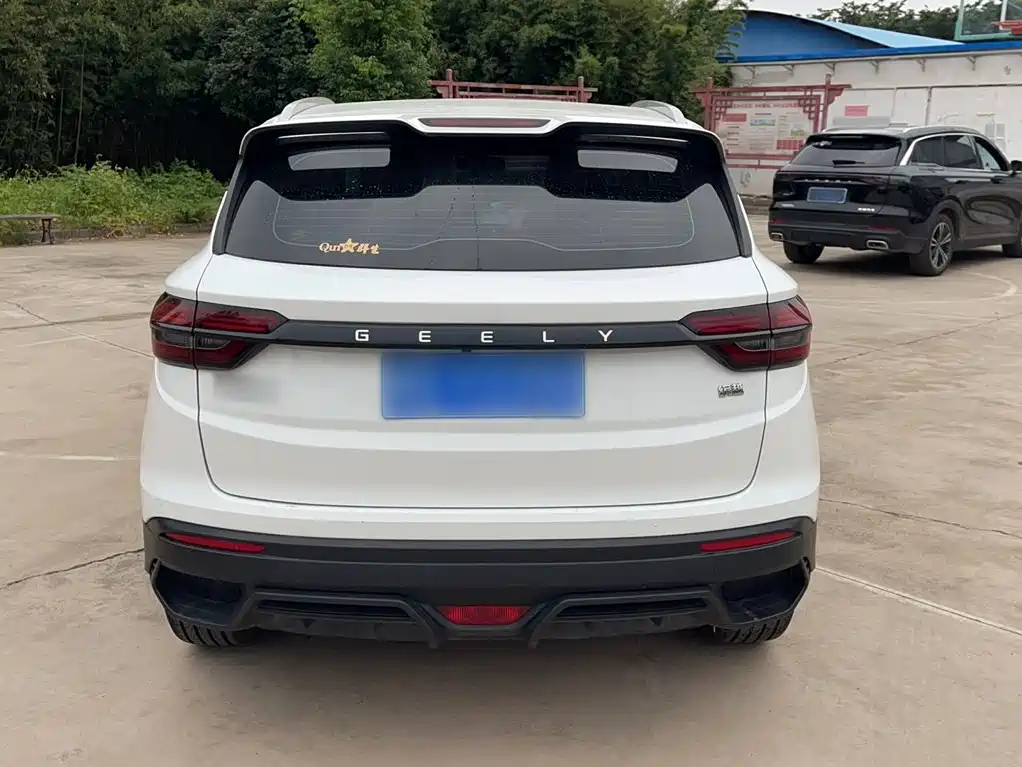 Geely Binyue — миниатюра 7