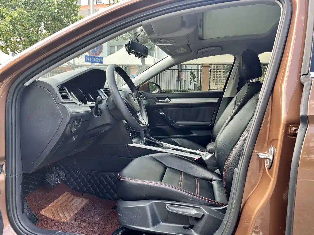 Volkswagen Lamando — миниатюра 4