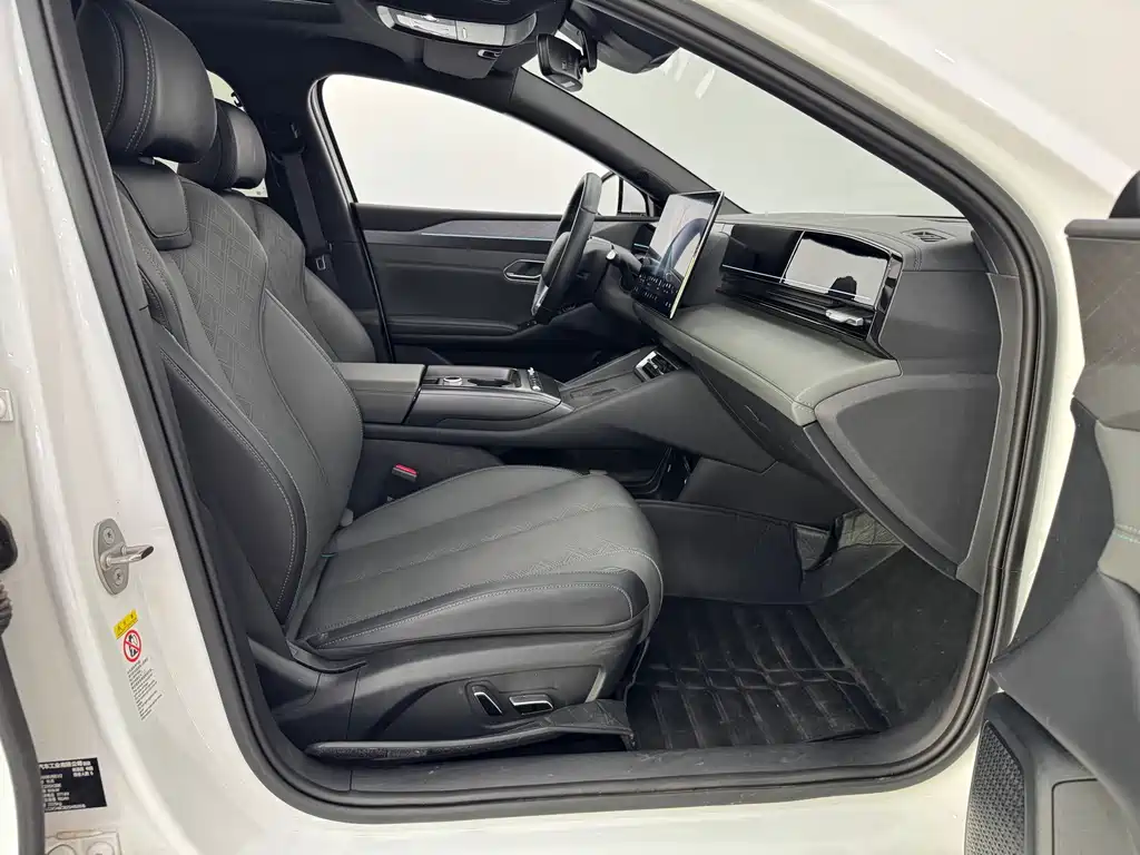 BYD Qin L — миниатюра 10