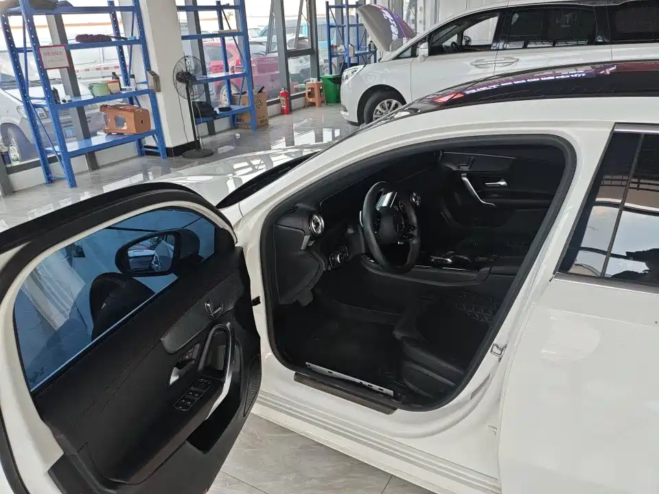Mercedes-Benz A-Class — миниатюра 5