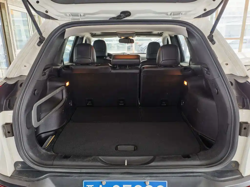 Jeep Cherokee — миниатюра 12