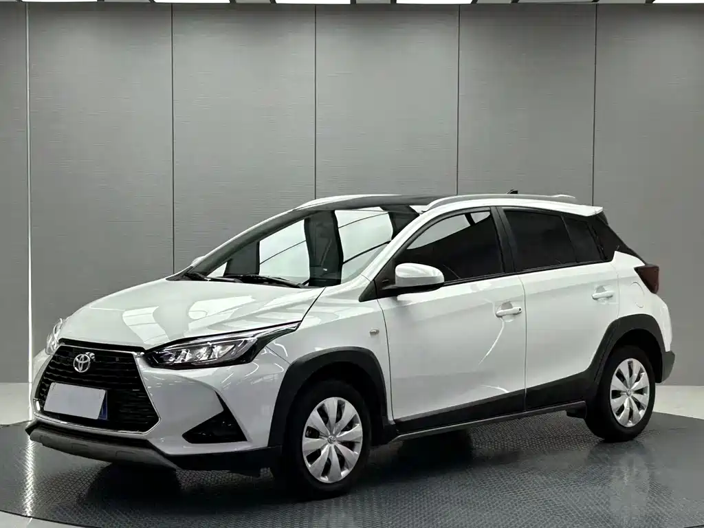 Toyota Yaris L 2022