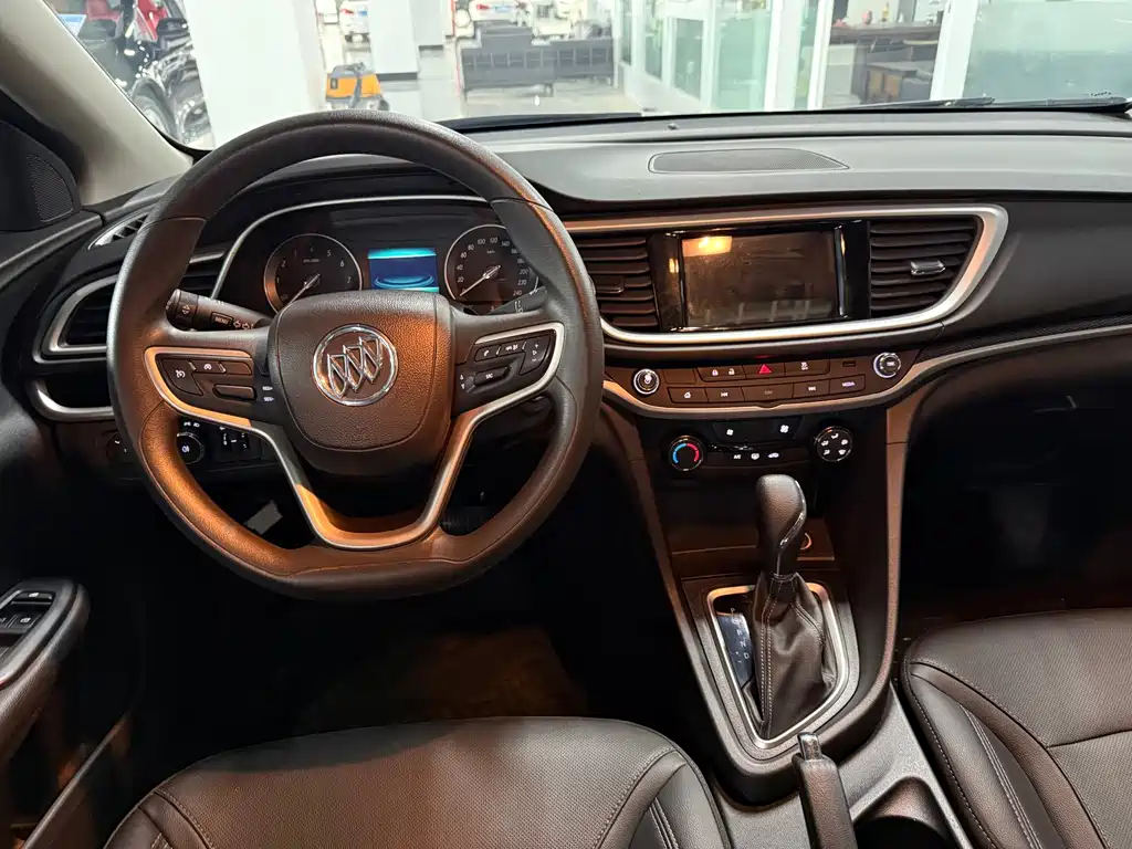 Buick Excelle — миниатюра 7
