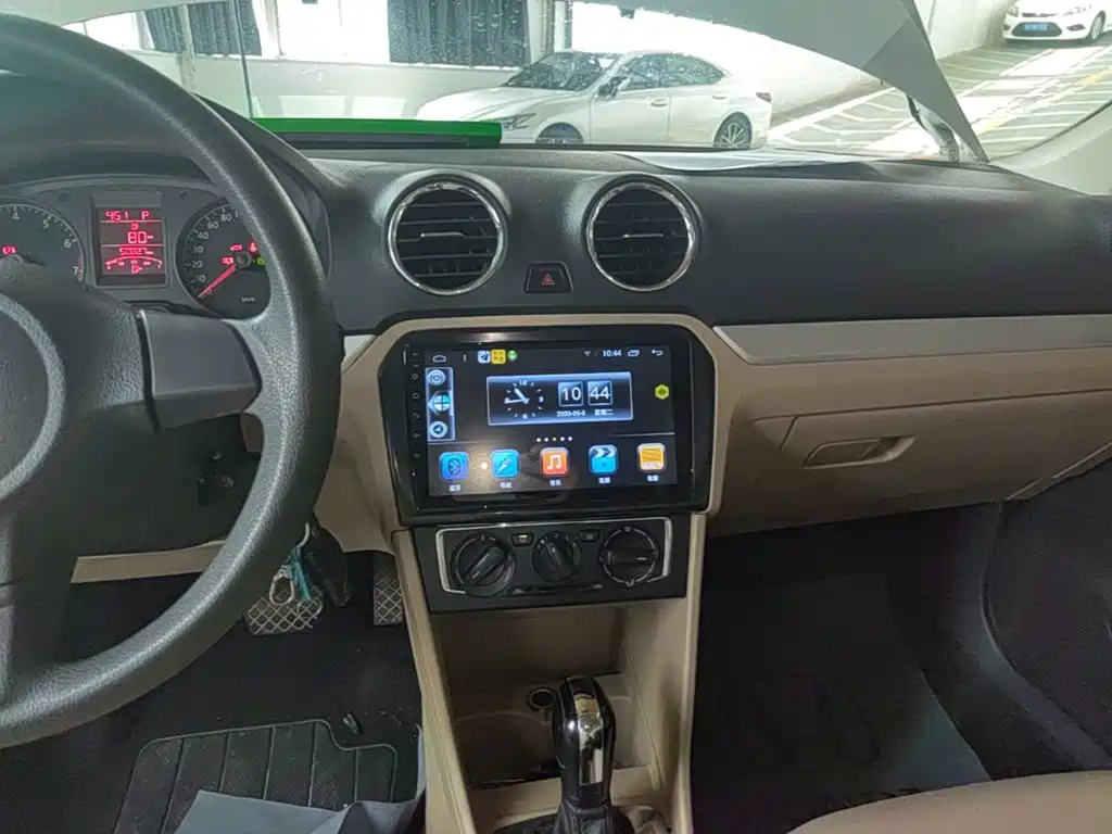 Volkswagen Jetta — миниатюра 13