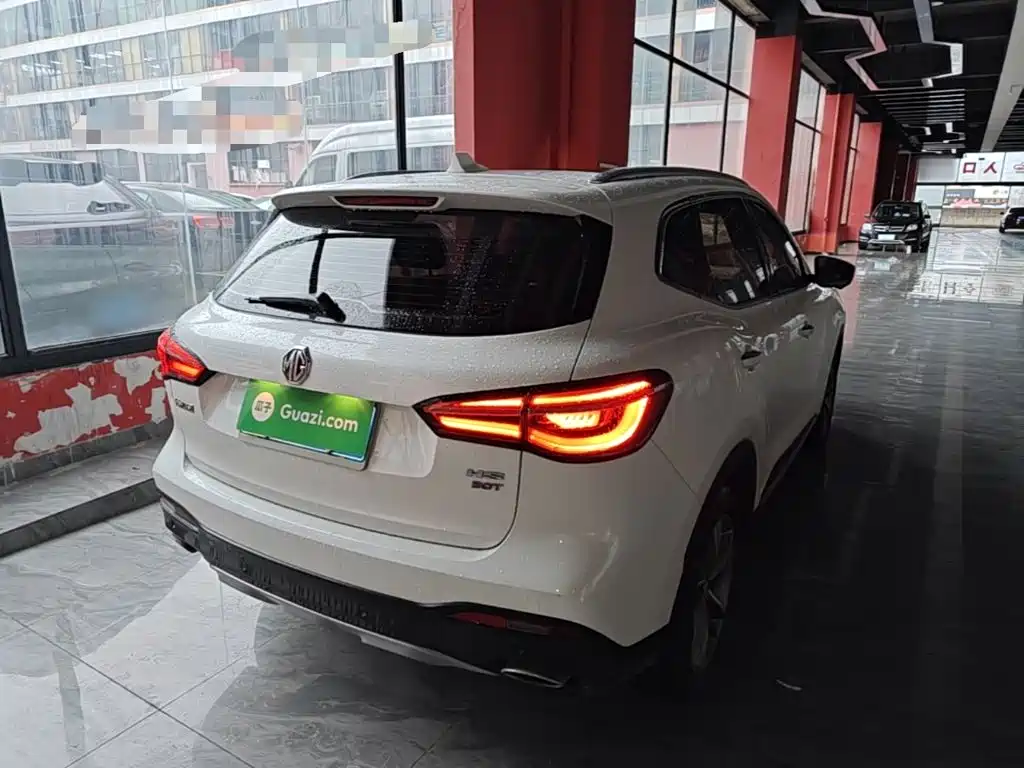 MG HS — миниатюра 7