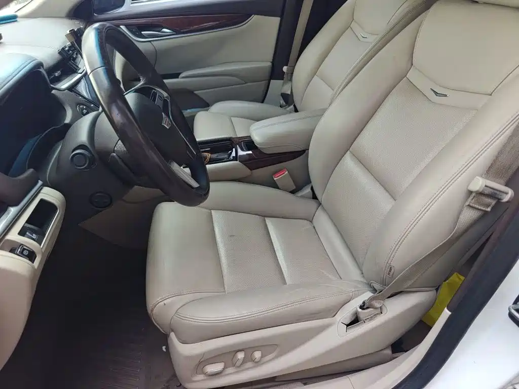 Cadillac XTS — миниатюра 8