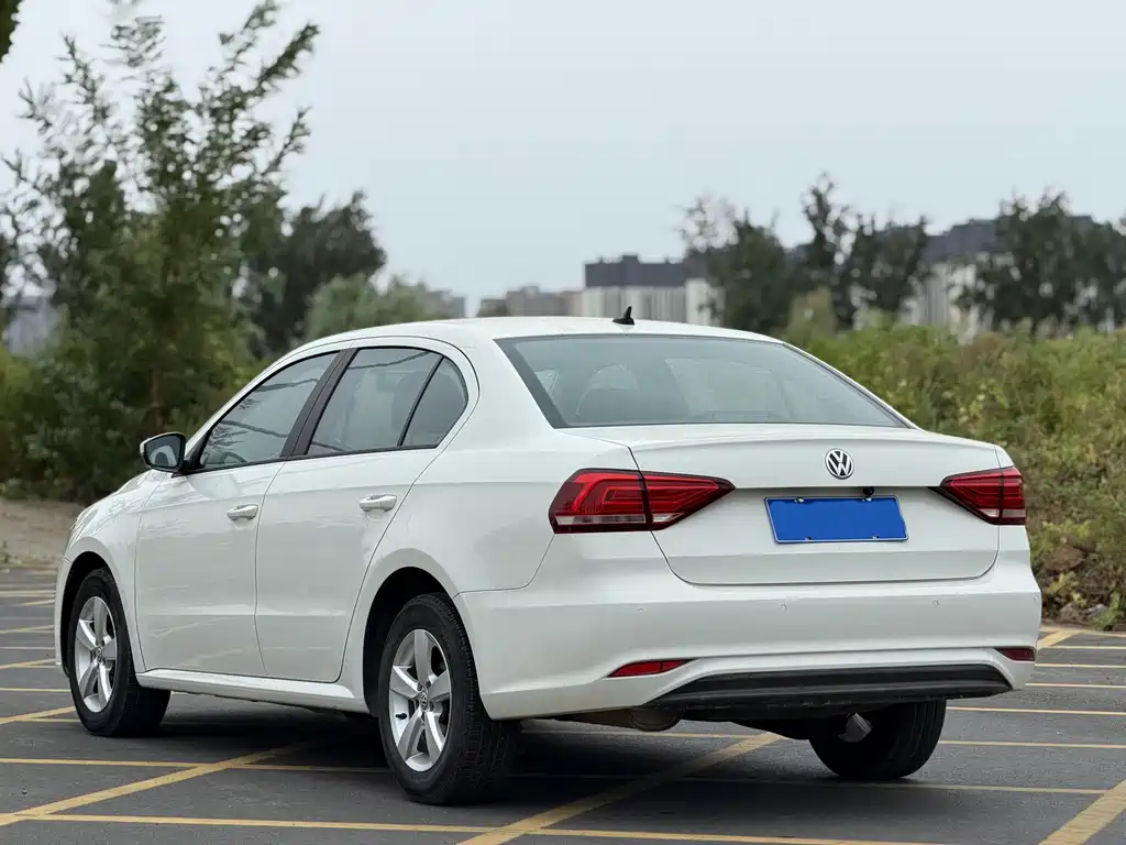 Volkswagen Lavida — миниатюра 9