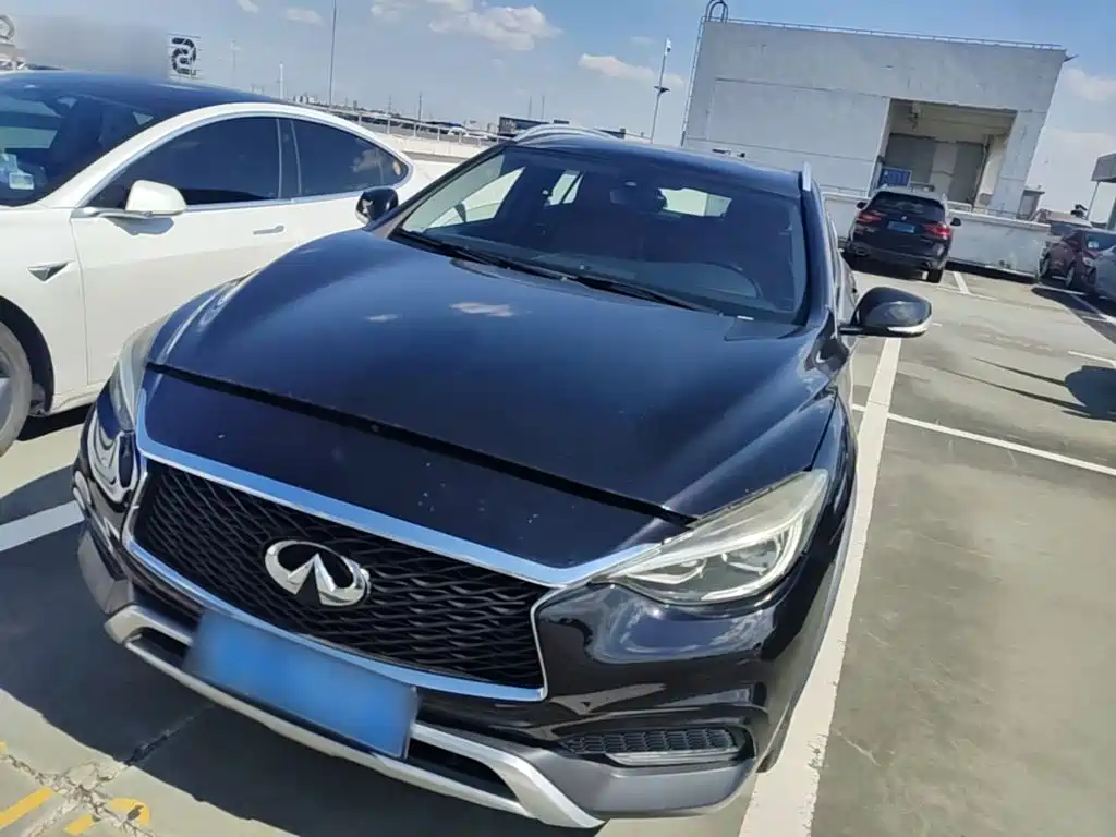 Infiniti QX30 — миниатюра 2