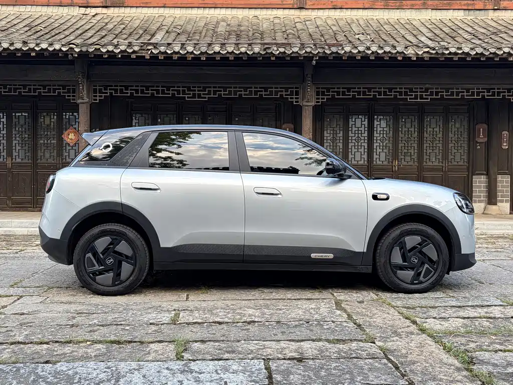 Chery QQ QQ3 EV — миниатюра 11