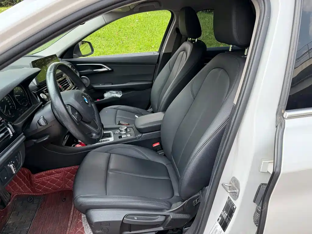 BMW 1 Series - фото 8