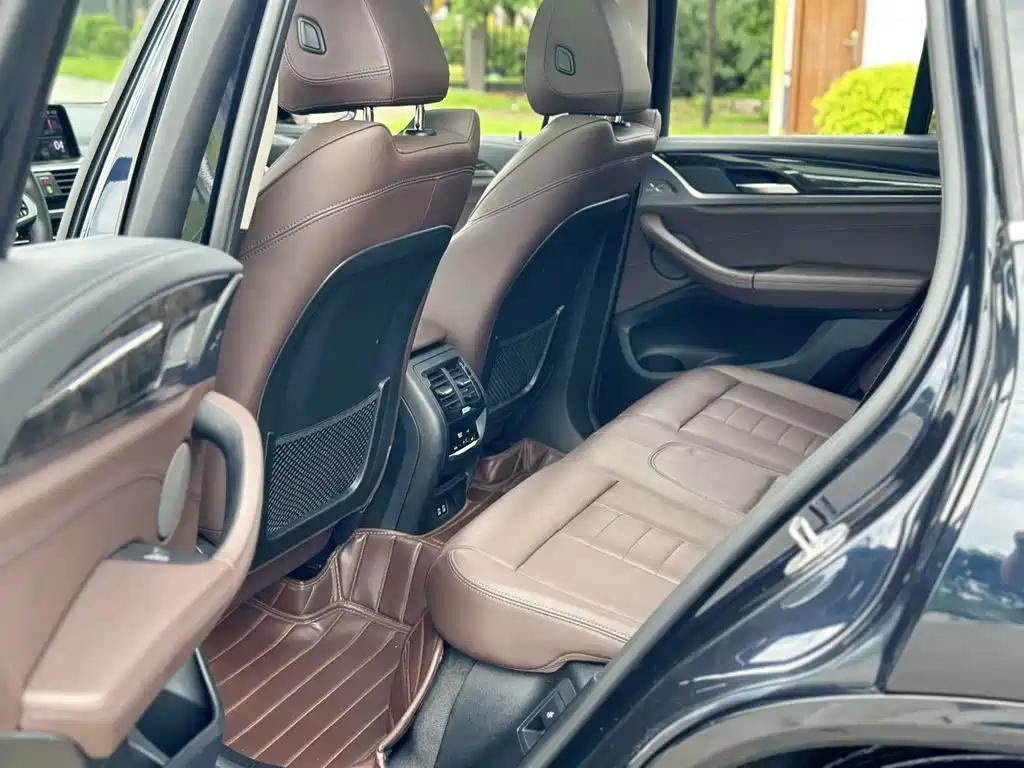 BMW X3 — миниатюра 10