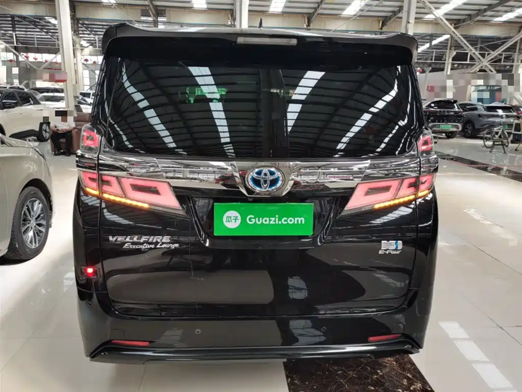 Toyota Vellfire 2020 2.5L HV Luxury