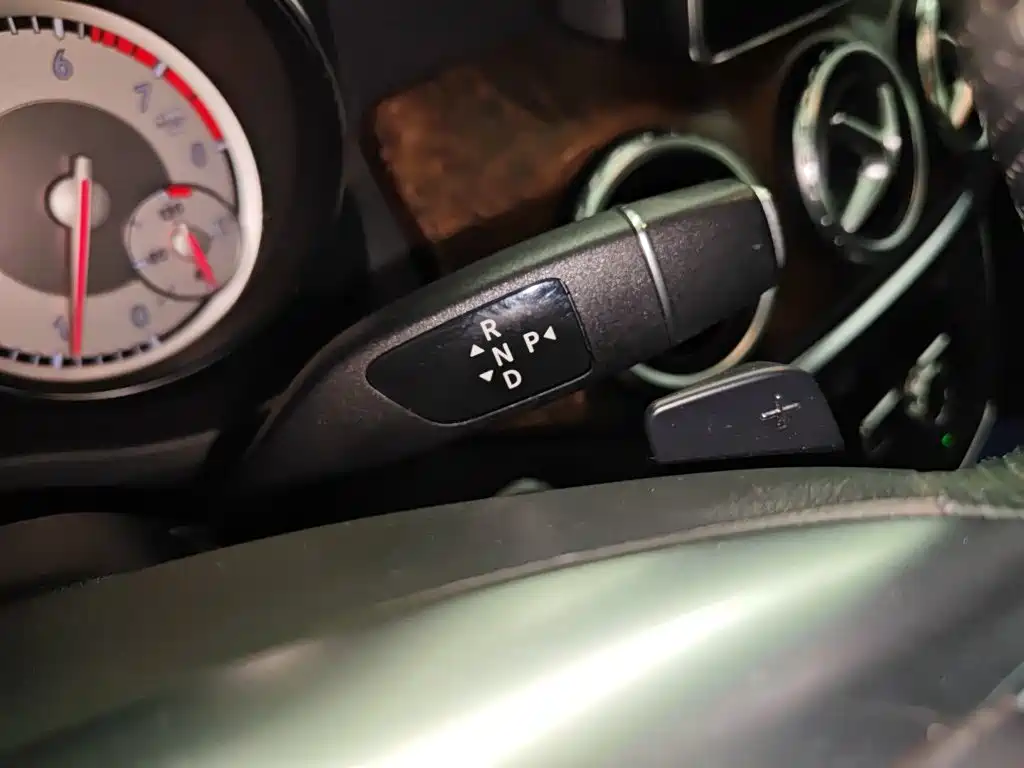 Mercedes-Benz GLA (Import) — миниатюра 14