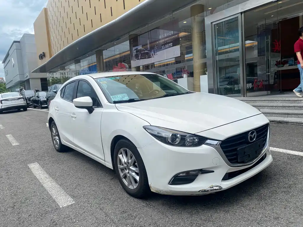 Mazda Mazda3 3 2017 1.5L AT Comfort V