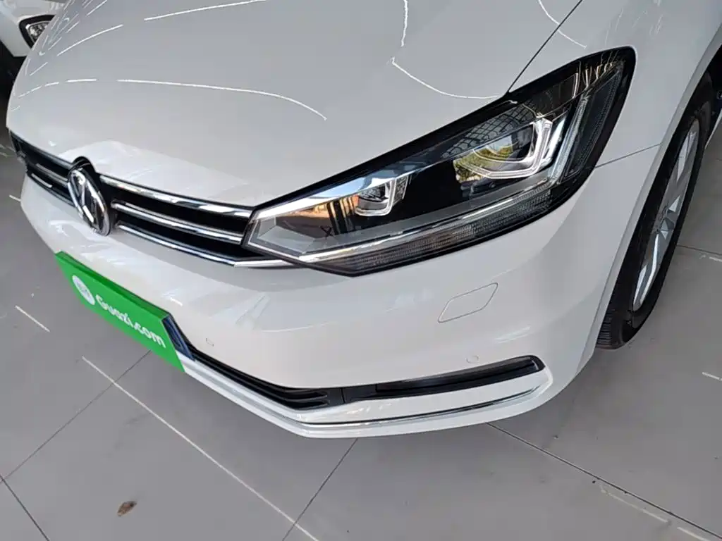 Volkswagen Touran — миниатюра 24