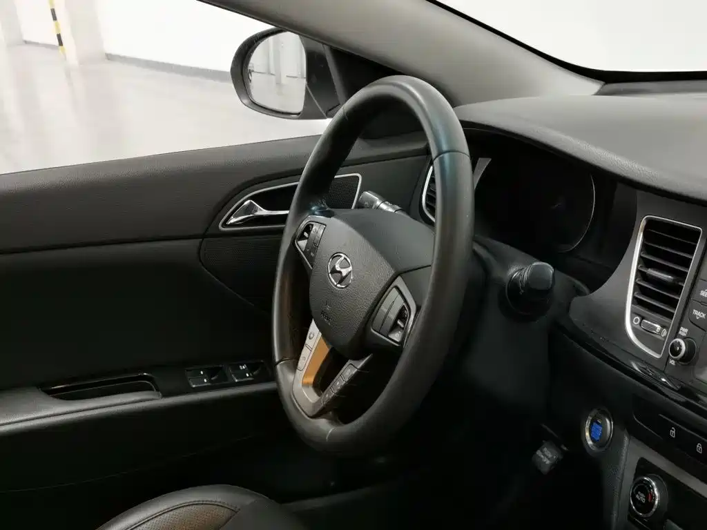 Hyundai Mistra — миниатюра 22