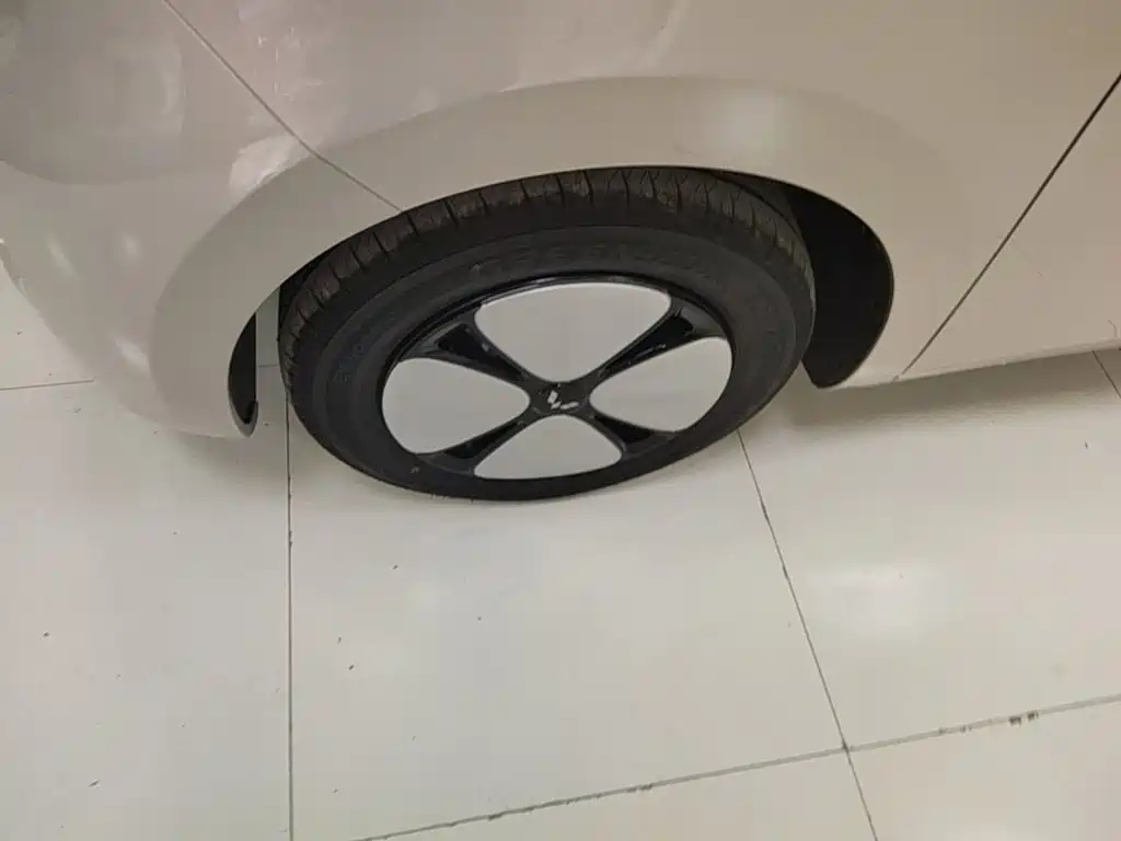 Wuling MINIEV — миниатюра 23