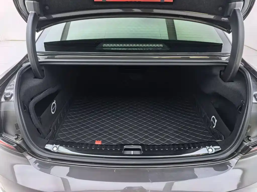 Volvo S90 — миниатюра 29