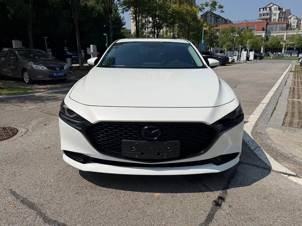 Mazda 3 Axela — миниатюра 2