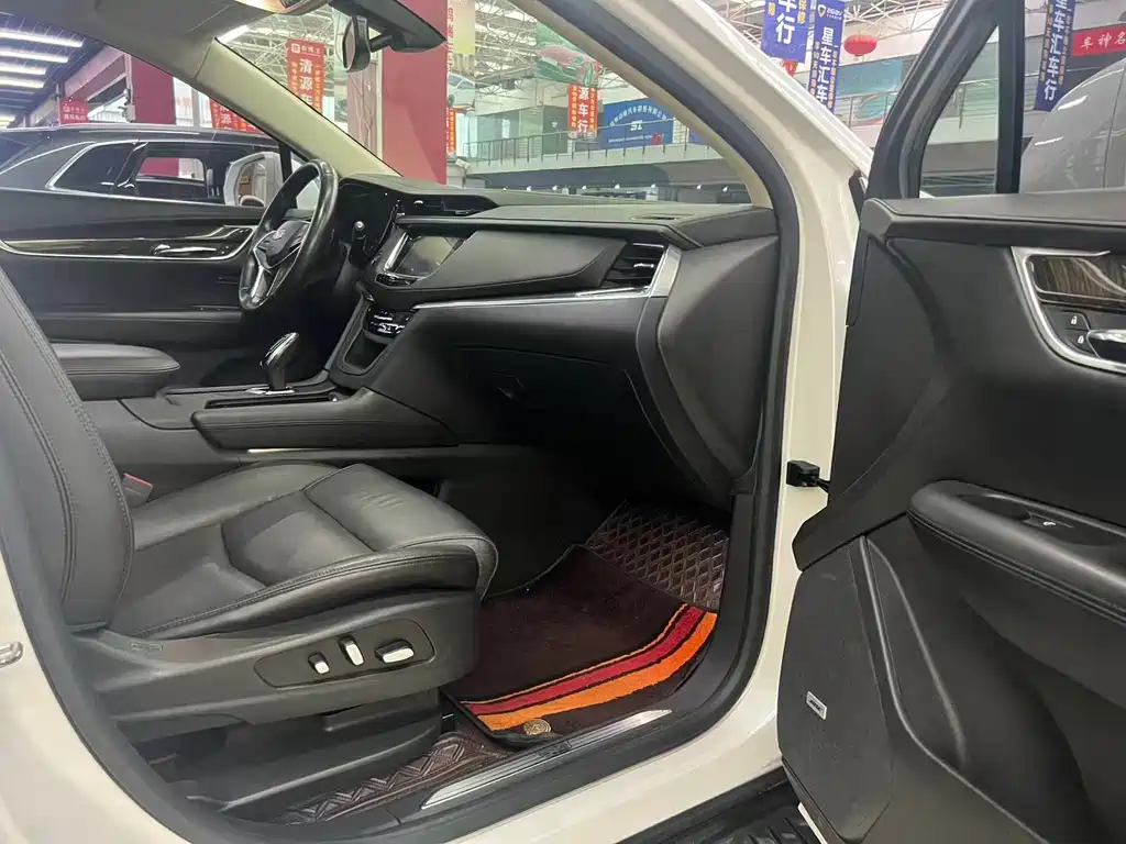 Cadillac XT5 2018 28T Luxury