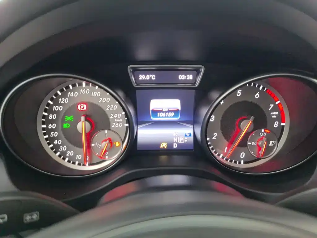 Mercedes-Benz GLA 2016 GLA 200 Fashion
