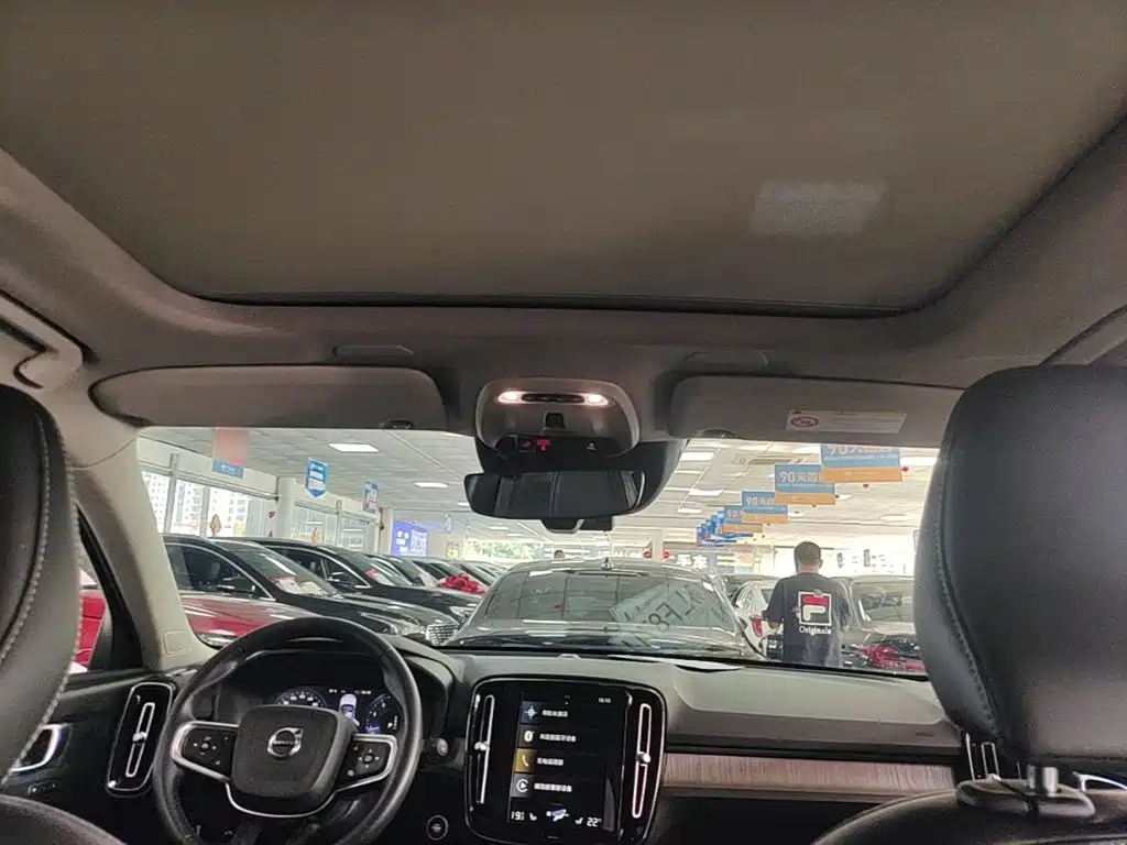 Volvo XC40 — миниатюра 18