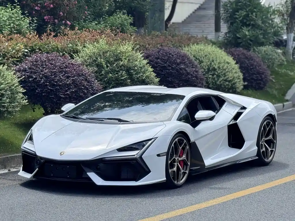 Lamborghini Revuelto 2023 6.5L PHEV Standard