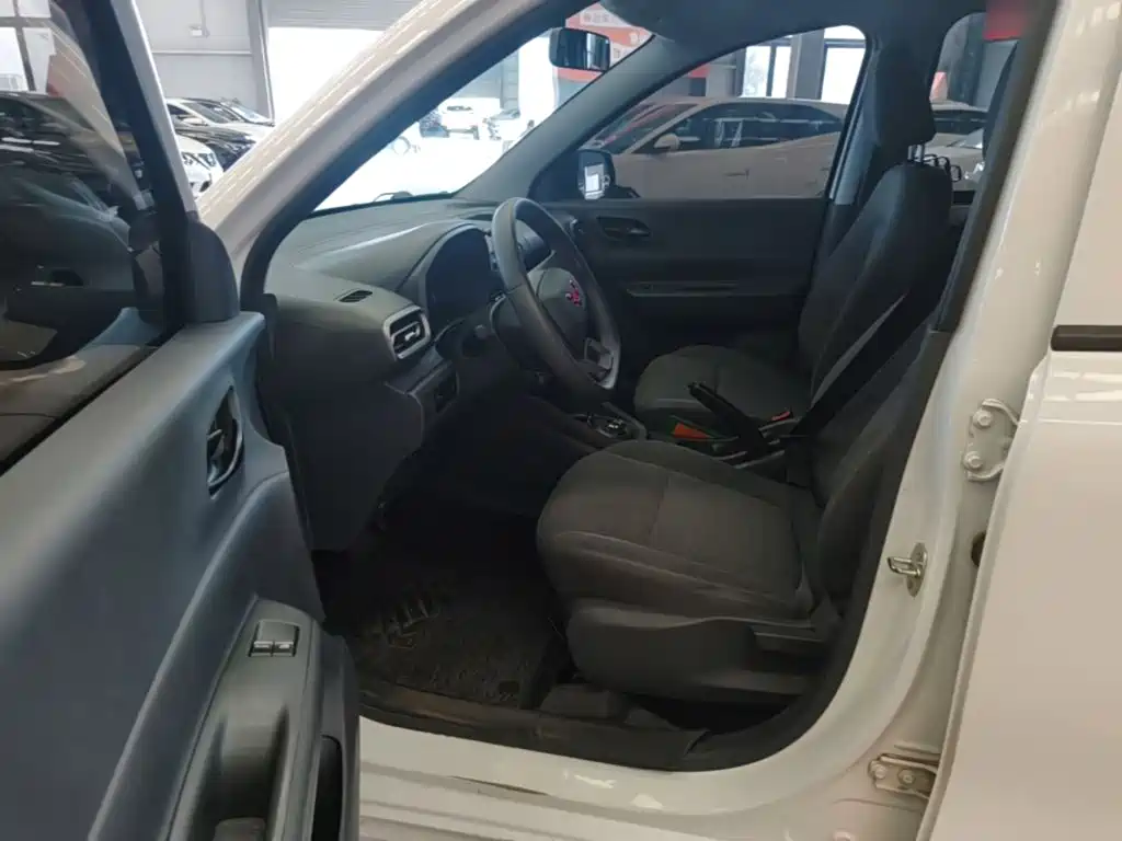 Wuling Hongguang EV — миниатюра 16