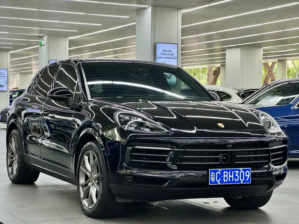 Porsche Cayenne — миниатюра 3
