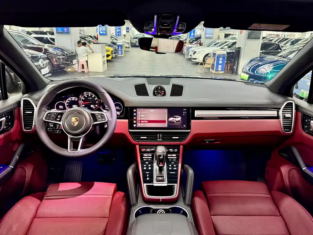 Porsche Cayenne — миниатюра 12