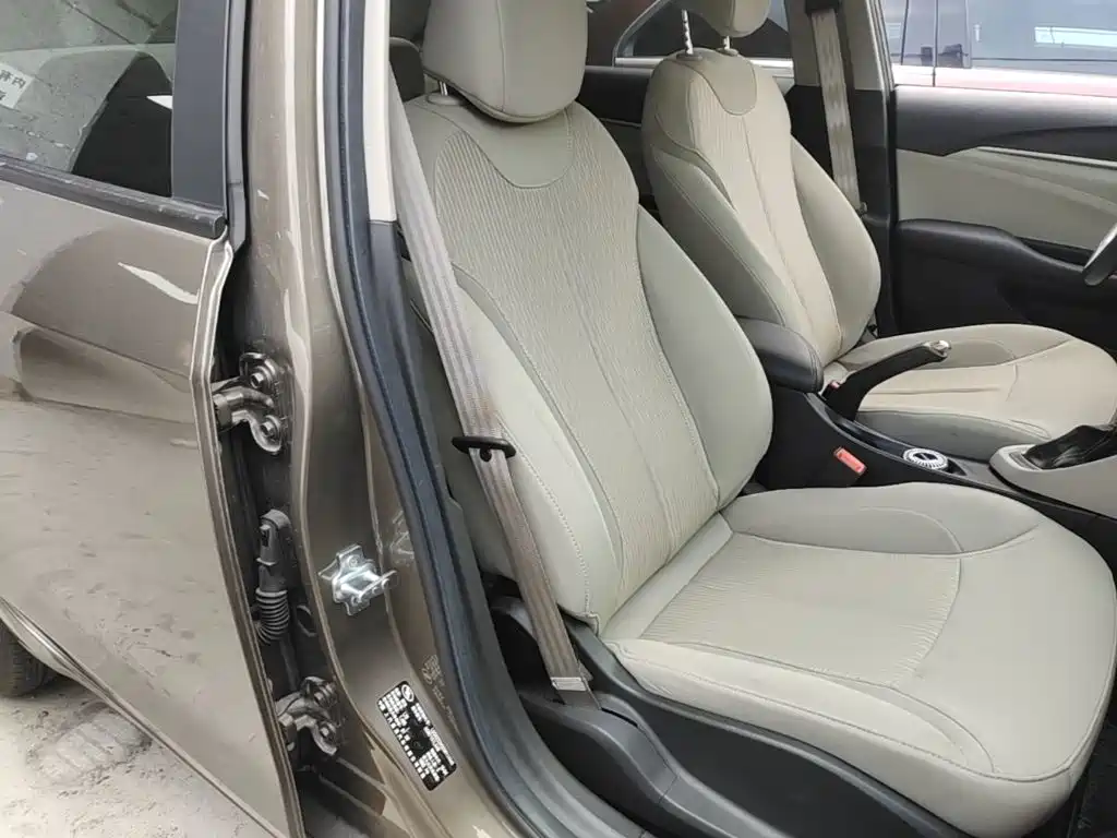 Buick Excelle — миниатюра 25