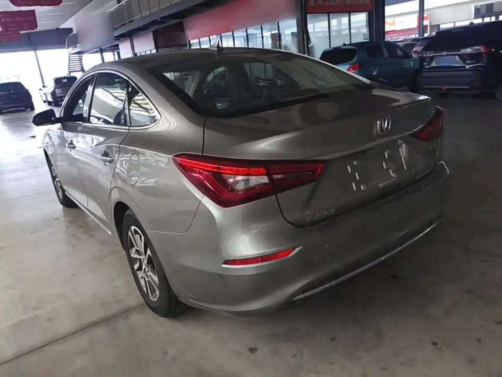 Changan Eado — миниатюра 5