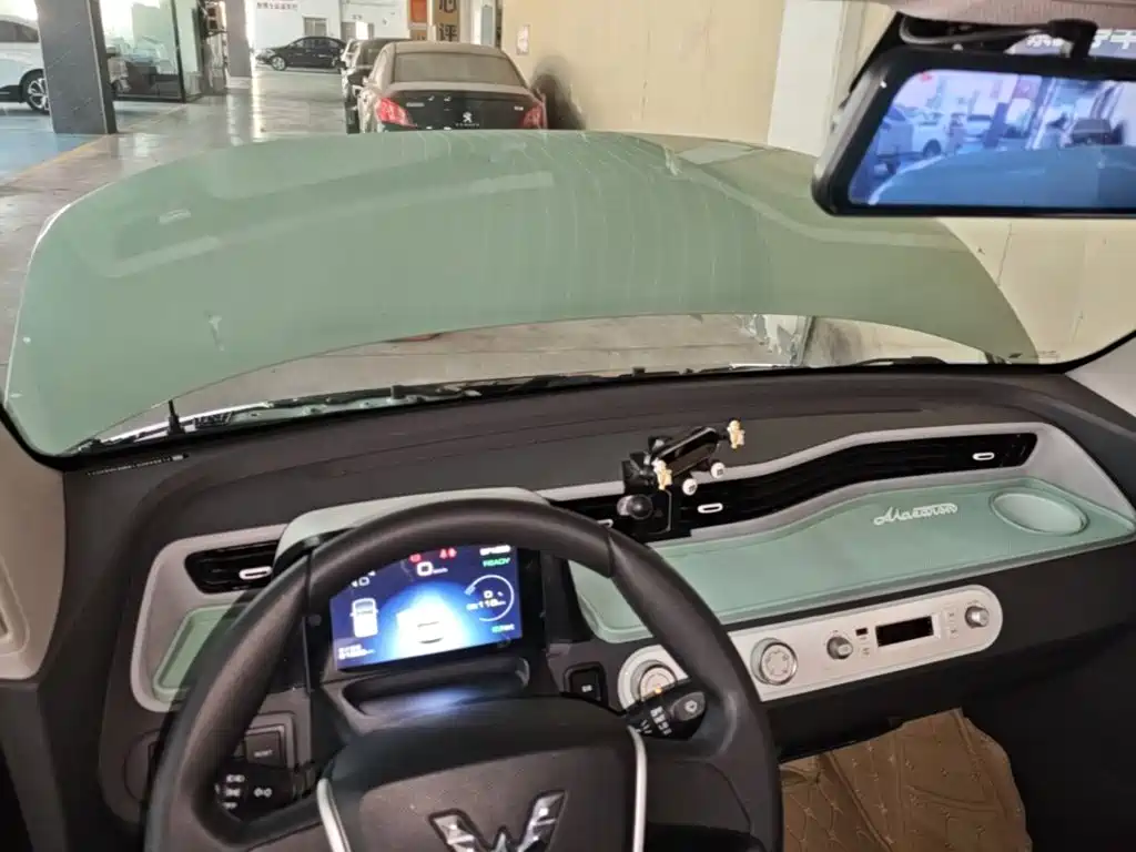 Wuling MINIEV — миниатюра 10