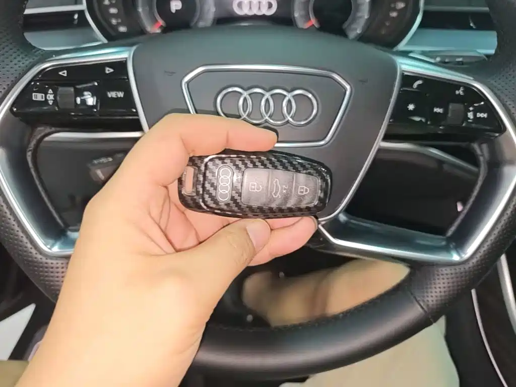 Audi A8 — миниатюра 9