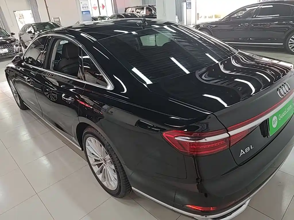 Audi A8 — миниатюра 5