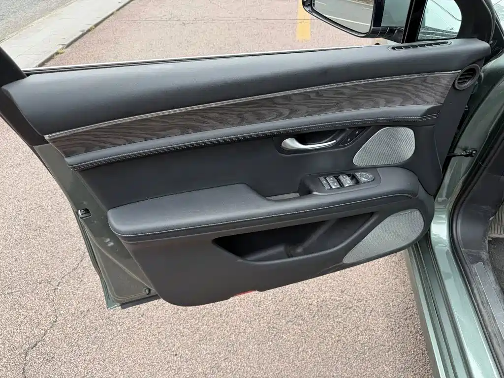 AITO AITO M5 — миниатюра 6