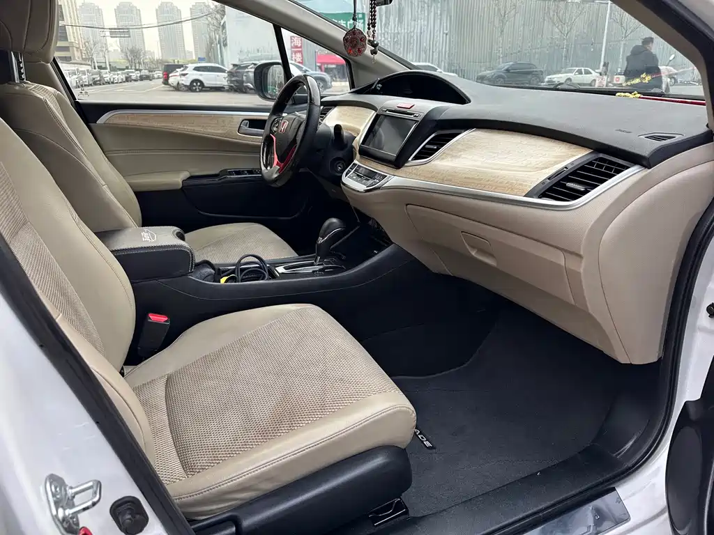 Honda Jade 1.8L Auto Comfort Edition 5 seats, фото 14