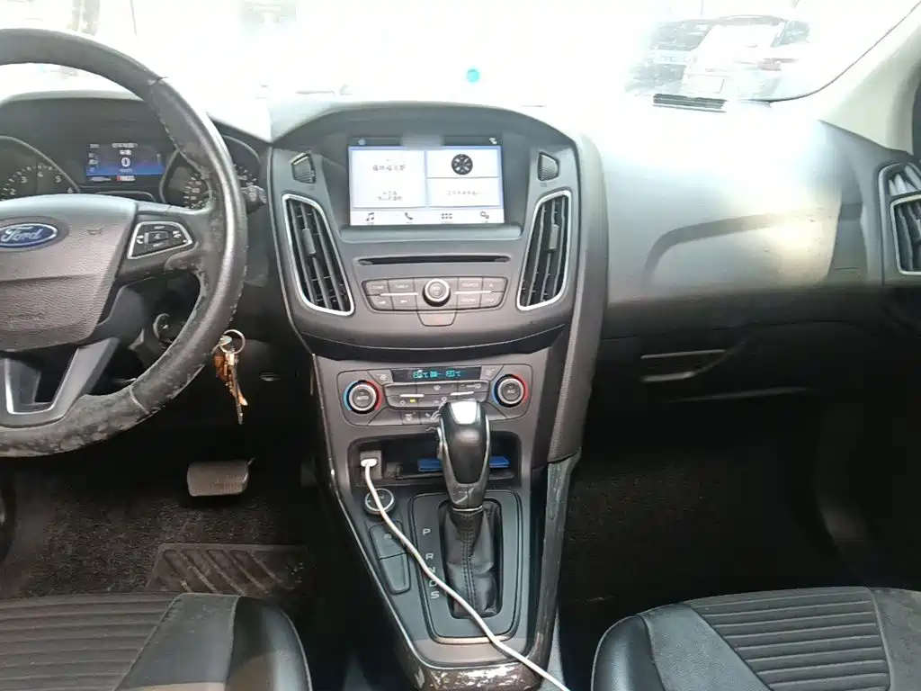 Ford Focus — миниатюра 6