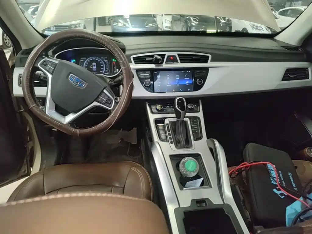 Geely Boyue — миниатюра 10