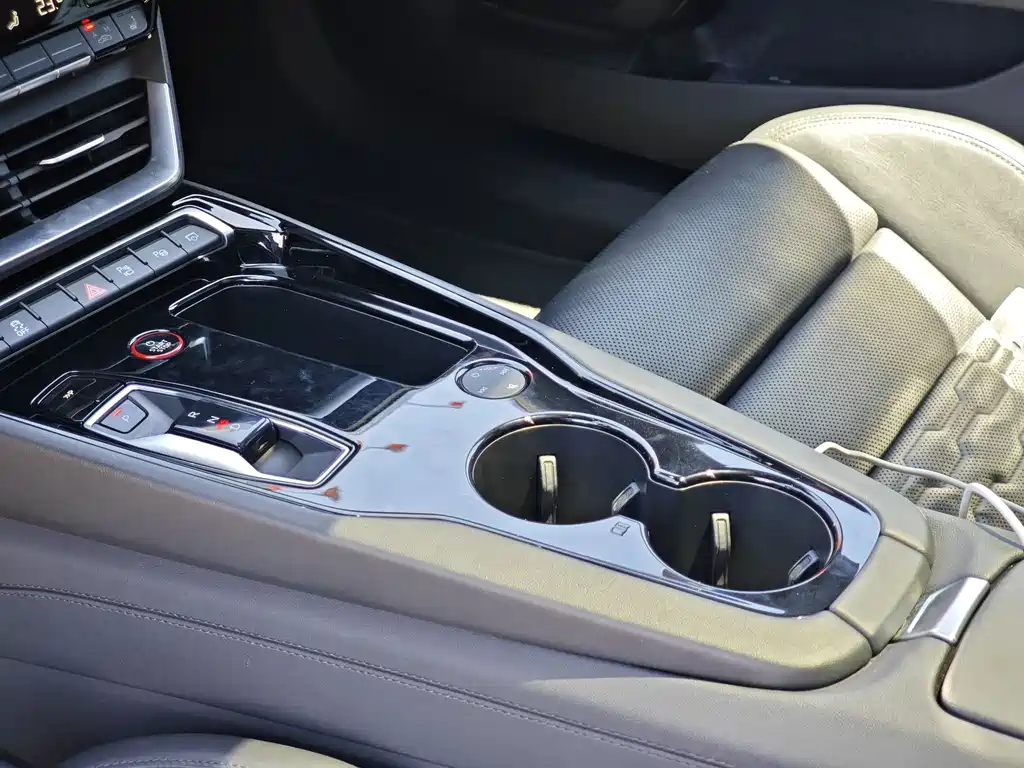 Audi e-tron GT — миниатюра 7