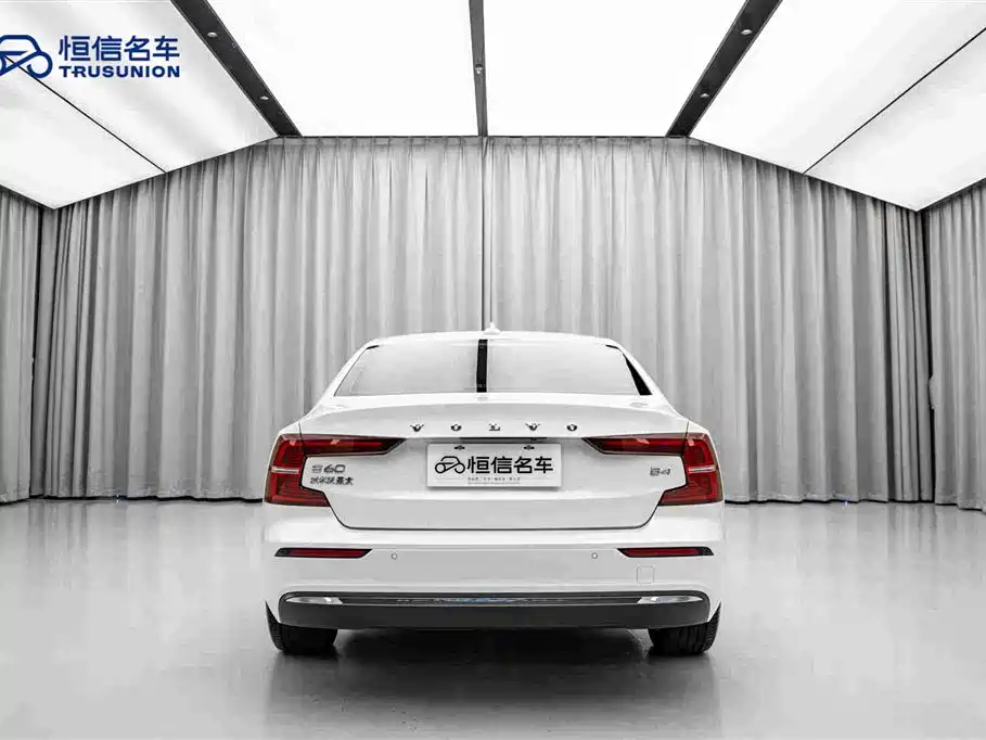 Volvo S60 — миниатюра 6