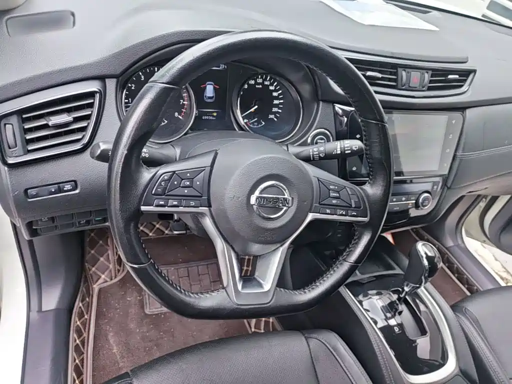 Nissan X-Trail — миниатюра 11