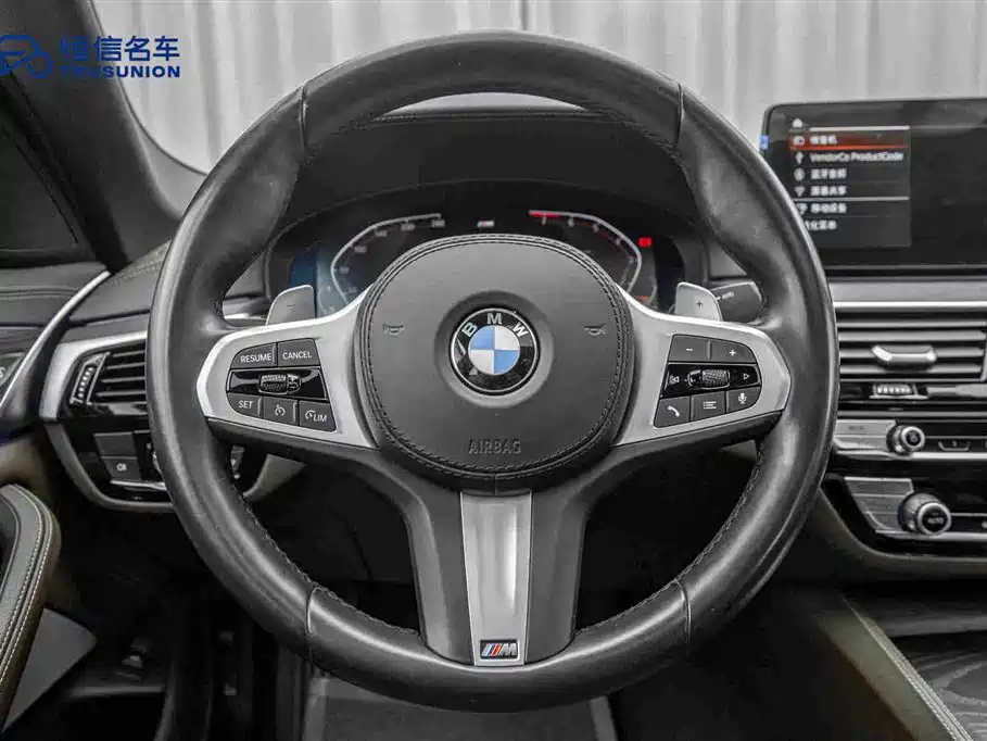 BMW 5 Series — миниатюра 18