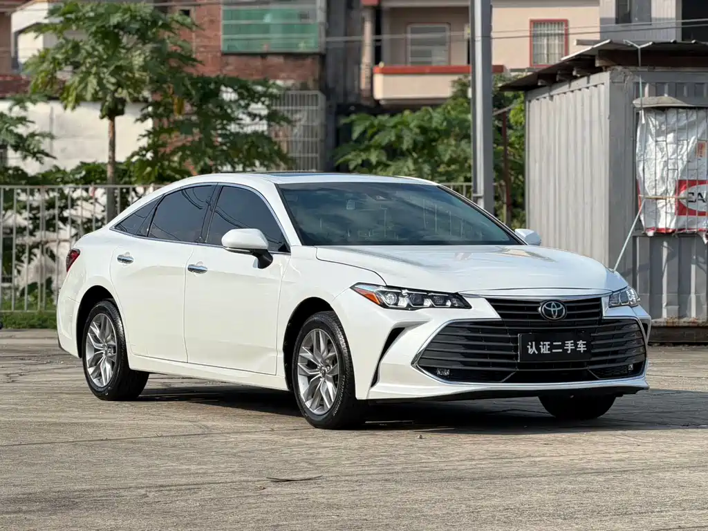 Toyota Avalon — миниатюра 3