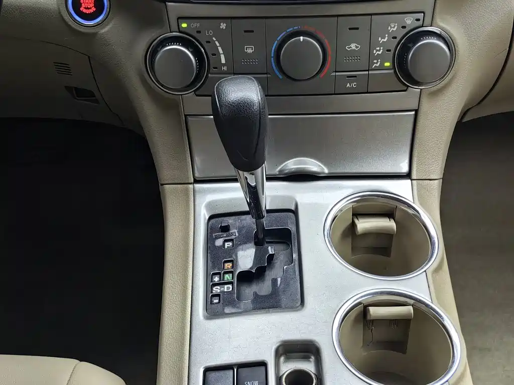 Toyota Highlander — миниатюра 13