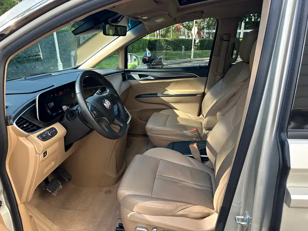 Buick GL8 — миниатюра 16