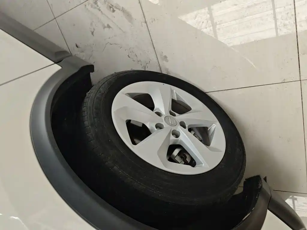Nissan Qashqai — миниатюра 23