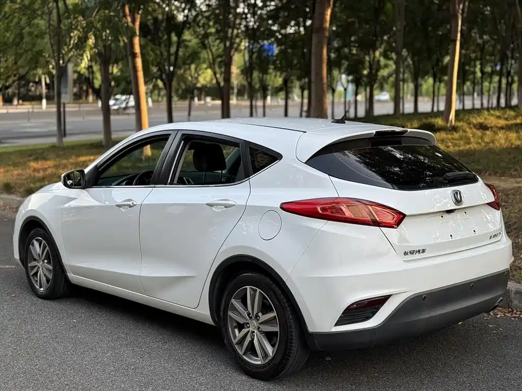 Changan Eado XT — миниатюра 2