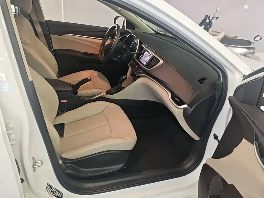Buick Excelle — миниатюра 25